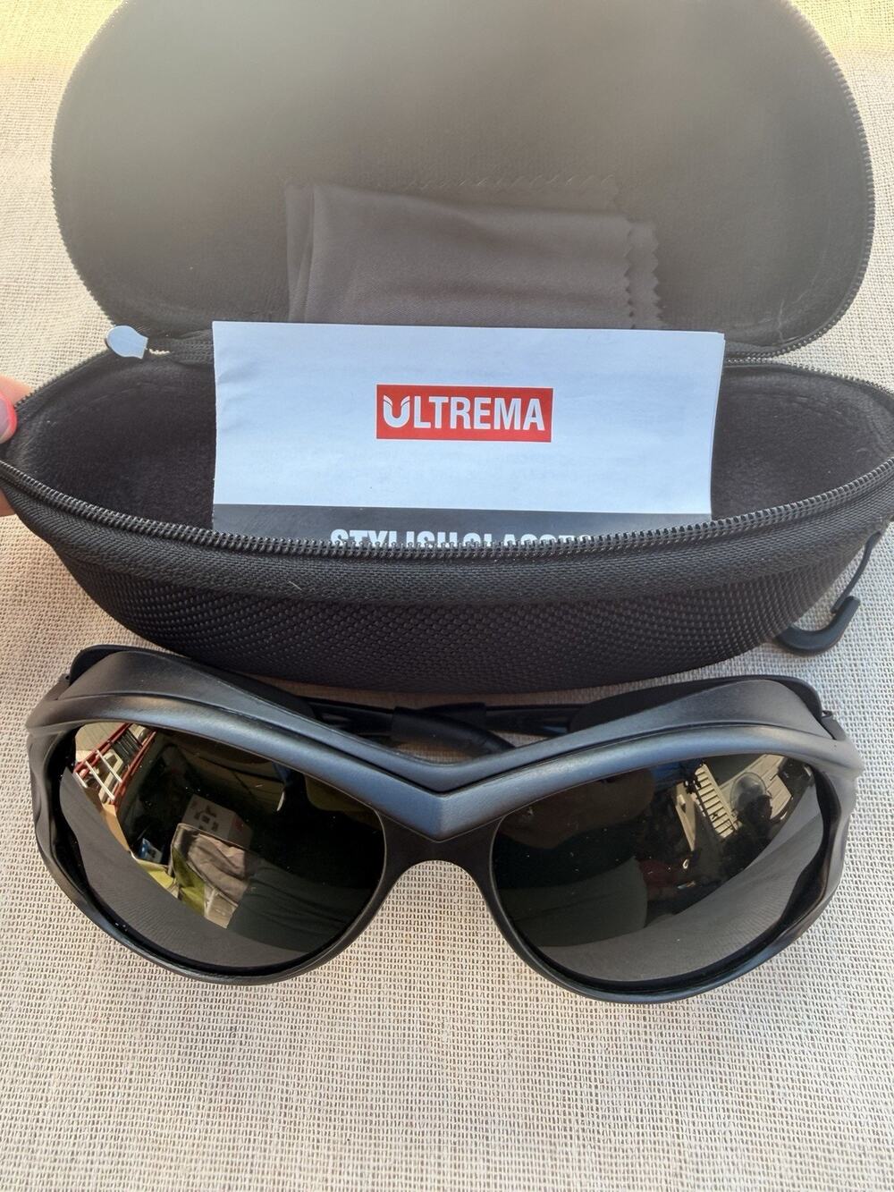 ULTREMA Red Light Therapy Glasses IPL Laser Safety Goggles 200-2000nm Case
